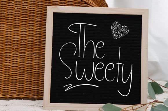 The Sweety: The Handwritten Font That Stops the Scroll